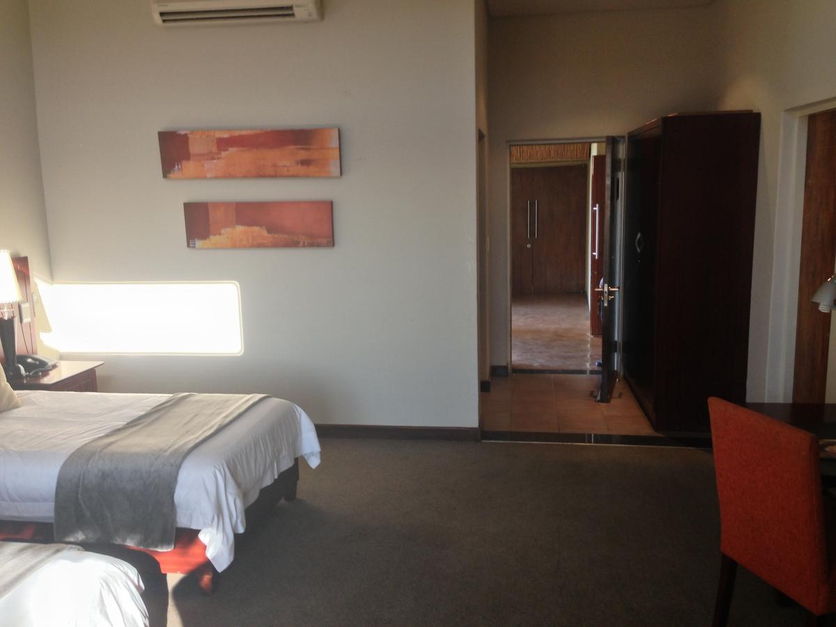Maropeng Boutique Hotel 마갈리스버그 외부 사진